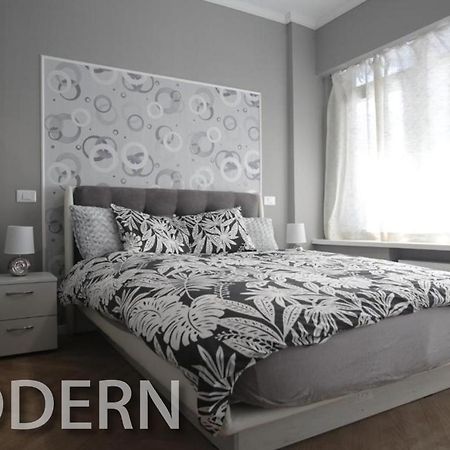 Live Bucharest Apartment Luaran gambar