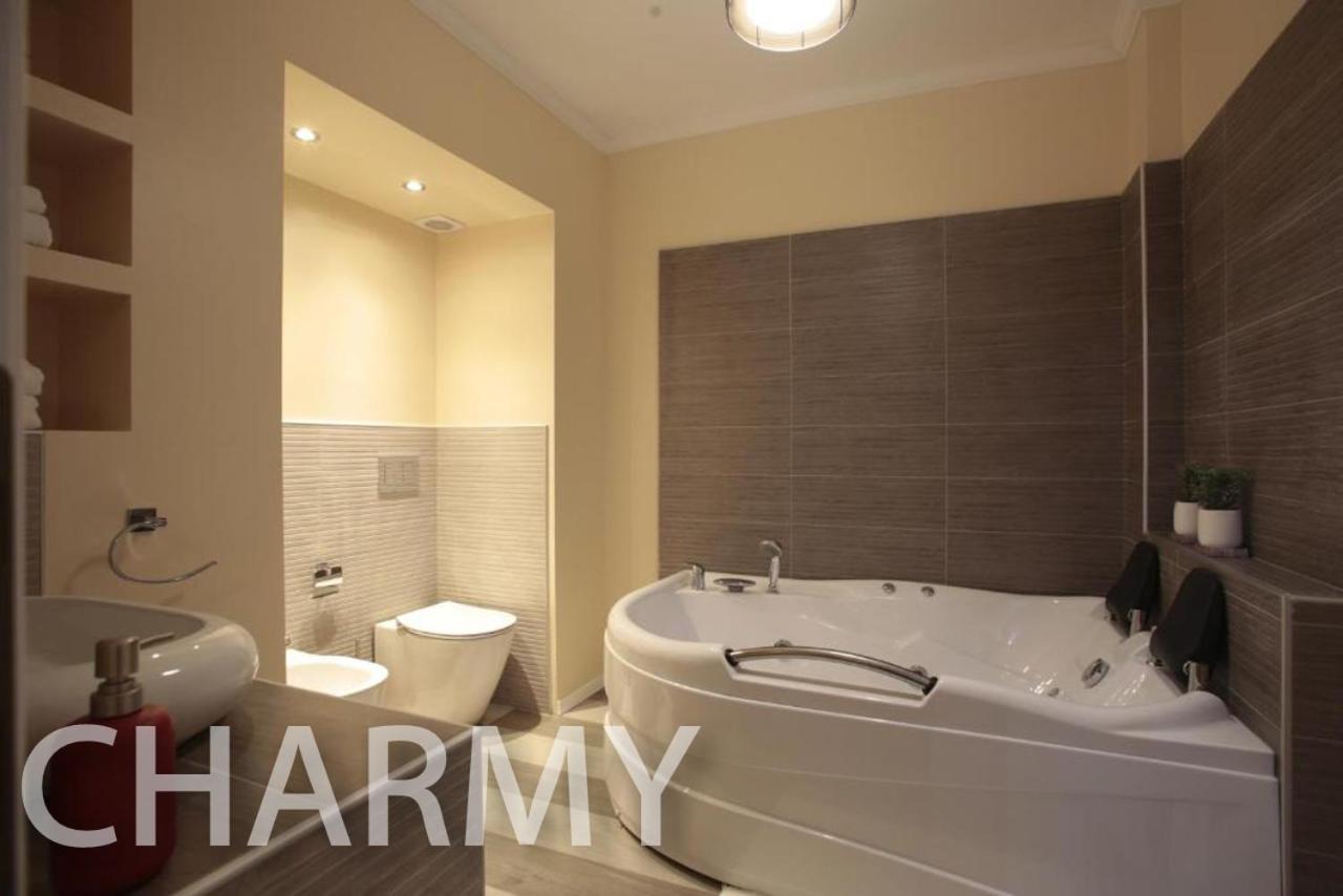Live Bucharest Apartment Luaran gambar