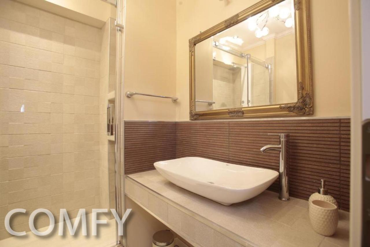 Live Bucharest Apartment Luaran gambar